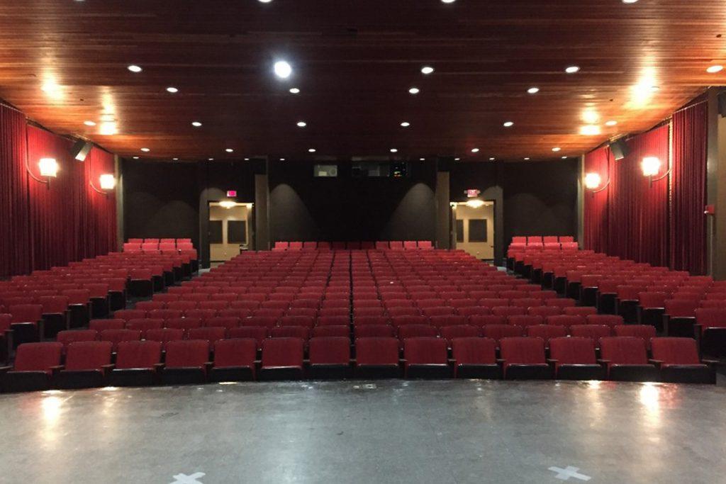 In May, <a href="/TheFergUA/">The Ferguson Student Center</a>'s Student Center theater will have a new look! 👀More on this $1 million renovation + another big change coming to the Ferg → bit.ly/2E2LjpX 👍 #RollTide