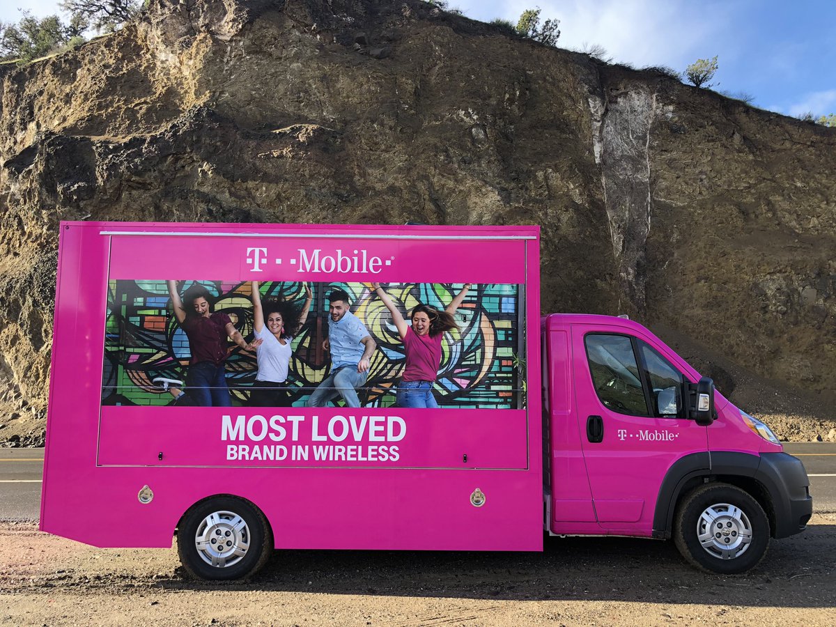 MarioMarTMo's tweet photo. Hey, y’all! The T-Mobile Truck Central CA Twitter page is LIVE! Give us a follow, you know you want to! 😃 @TMobileTruckCCA #AreYouWithUs #TMobikeTruckCCA https://t.co/piWqt8bMiQ