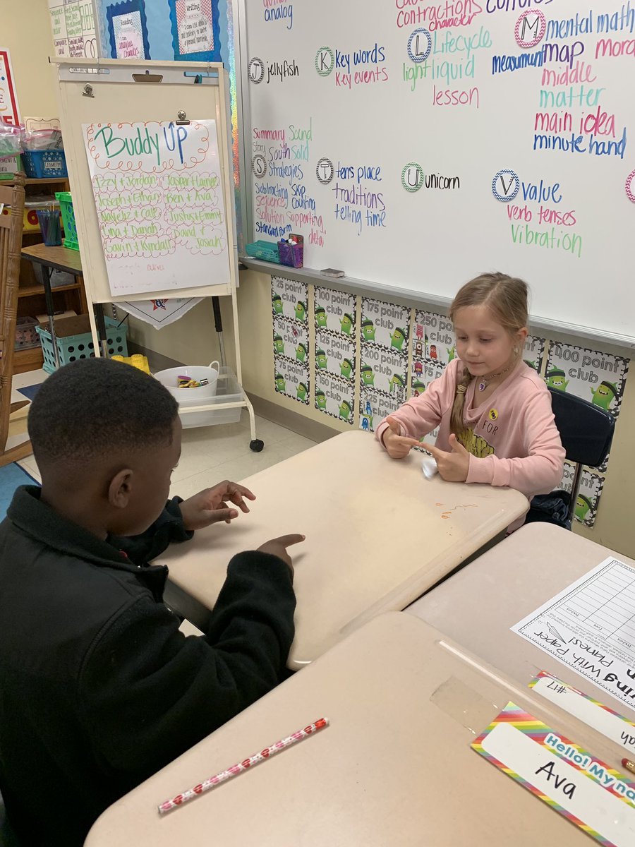 mslaurenstroud's tweet photo. Our amazing #pe teacher made a lesson to match our measurement unit! Thanks @PEbytheSEA for helping us practice and making math fun! #pvttchat #NHCSchat https://t.co/iFXjr914zF