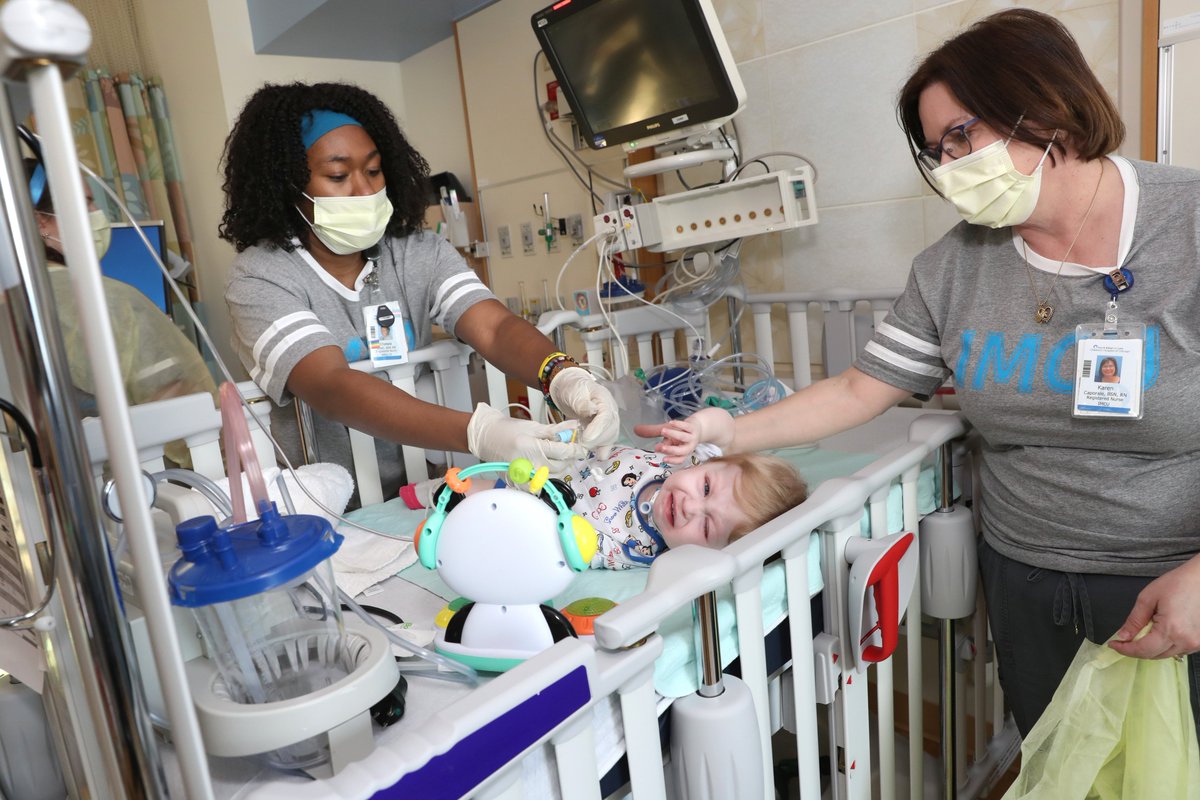 LurieChildrens's tweet photo. . @LurieIMCU is officially open and caring for patients! Learn more about out new inpatient unit: https://t.co/Atx7MeoiWG. #all4your1 https://t.co/t0g7jDrLC7