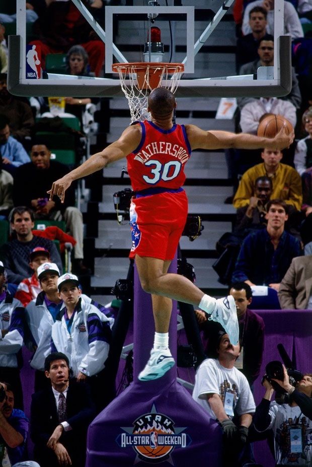 NBA_TimeMachine's tweet image. Clarence Weatherspoon put up some solid numbers in his rookie season averaging 15.6 points and 7.2 rebounds per game.

#ClarenceWeatherspoon #BabyBarkley #Philadelphia #76ers #Sixers #90snba