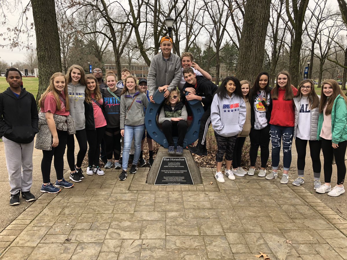 james_bms's tweet photo. MTSU Tour! ☔️ @beardenmiddle @KcSavid #ThisIsAVID https://t.co/wZsue991Yf