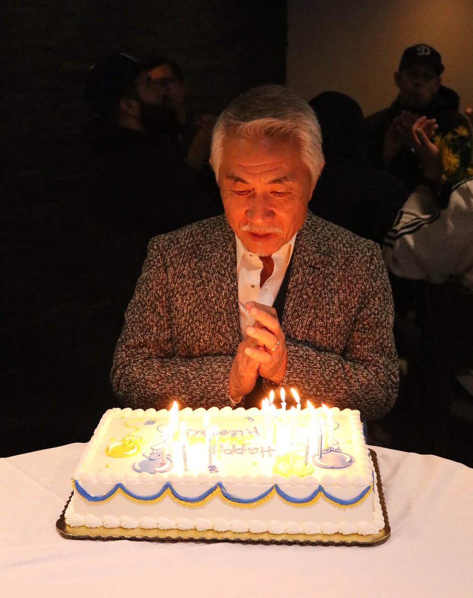 HakkoUSA's tweet image. American Hakko president Hitoshi Fujiwara gave his annual company speech, including a slideshow of pictures from when he started the business 35 years ago! A nice lunch followed where we also got to surprise him with a birthday cake 🎂