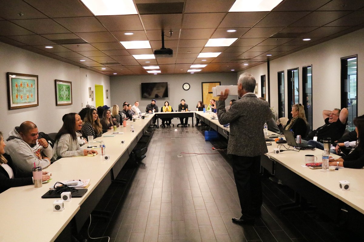 HakkoUSA's tweet image. American Hakko president Hitoshi Fujiwara gave his annual company speech, including a slideshow of pictures from when he started the business 35 years ago! A nice lunch followed where we also got to surprise him with a birthday cake 🎂