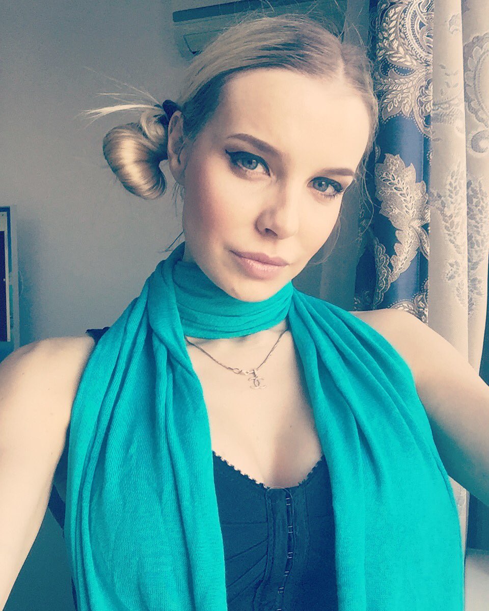 Follow now on my Instagram @mileena___91