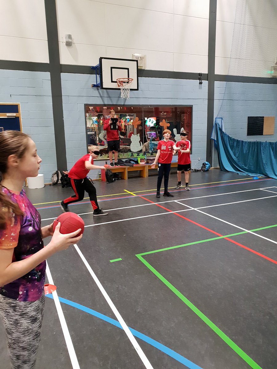 TheWiganRunner's tweet image. Day 783

Another good training session 👨‍👨‍👦‍👦 with blindfold games 😎2 improve our communication &amp;amp; team work followed by competition👊🏻

Congratulations to Simon 🙋🏻‍♂️ who Won A Hamper 🎁 worth £100!

#783 #WDW #Warriors #2ndBestTeamInTheWorld #DWC20 #Journey