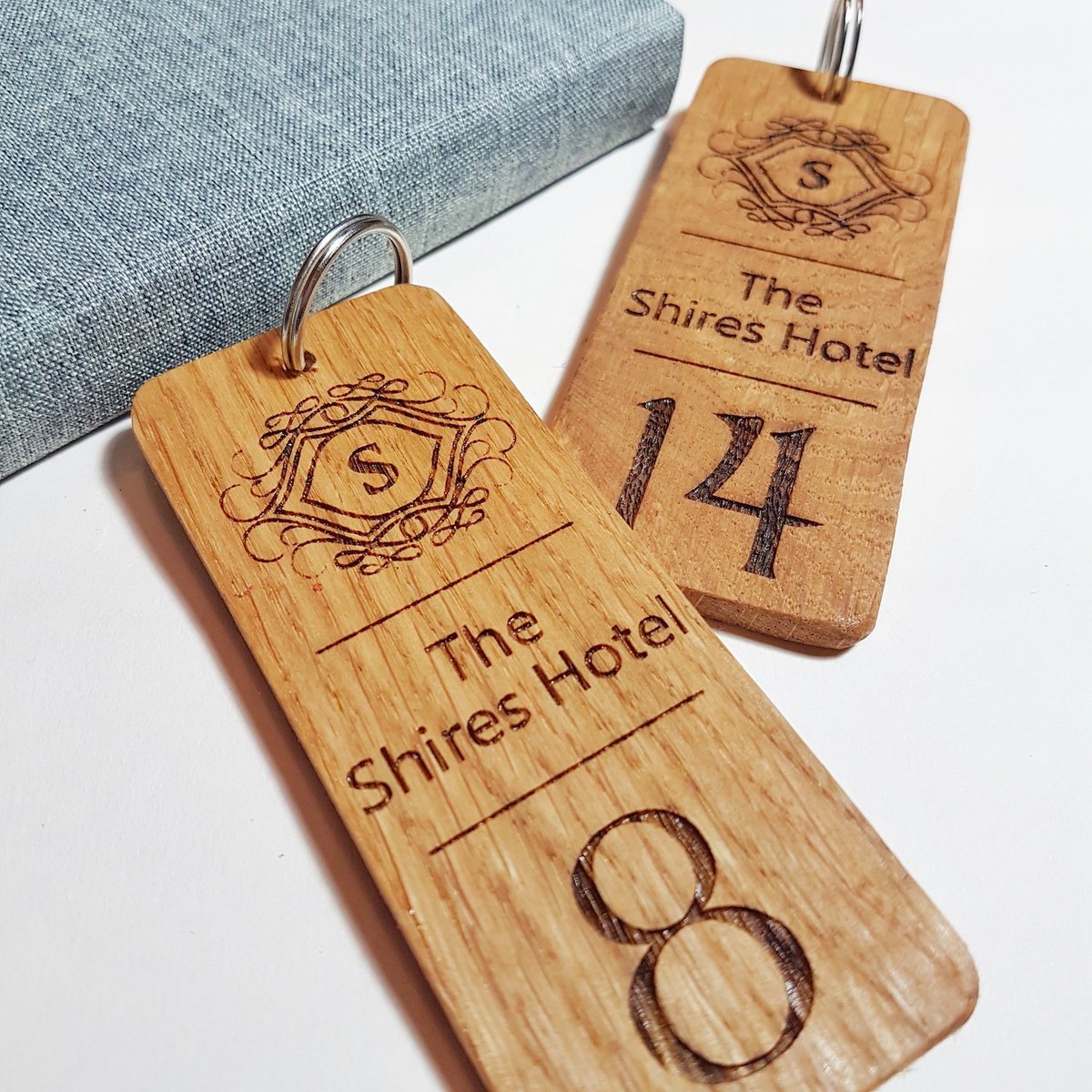 TheKeyringMaker's tweet image. Wow your guests with a new look for your #Hotel! Our luxury, solid Oak Wood Keyrings are individually handcrafted for you! We'll design &amp;amp; engrave the Keyrings to your specifications, using your logo &amp;amp; fonts! 
➡10% discount code:THANKYOU10 
➡Shop Now: bit.ly/2mpUZTu