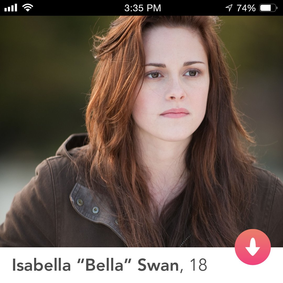 FictionFiles's tweet photo. Need a girl who’s into self-sacrifice, has no confidence, and enjoys thrill seeking visions of her non-dead ex-boyfriend. Should also enjoy reading and cooking. Brown eyes preferrable. 

#FictionFiles #Twilight #BellaSwan https://t.co/CMJqCuf5cn