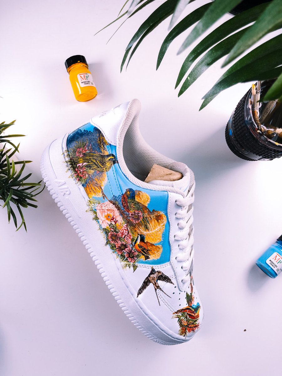 ToddOwenMpeli's tweet photo. 🌋🚀 I’ve been asked to take a better picture! 😂😂 you’re welcome. The leaves 🍁, flowers 💐& birds 🦅 Air Force Custom. #goatdiy
⠀
What do y’all think ? Too much? or too little? Much love bless 🌺🙏🏽 |🏔🎋
⠀ https://t.co/qGhcKL9k2Q