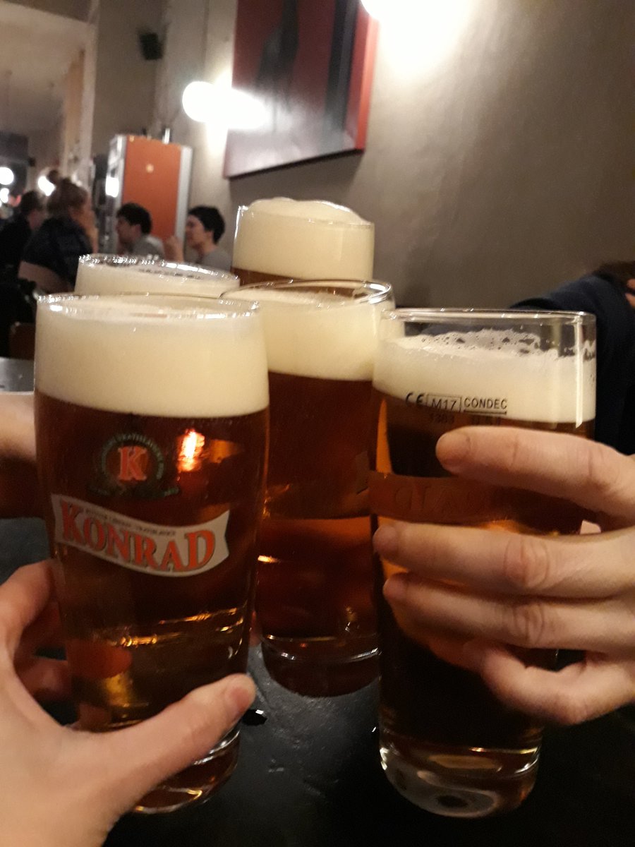 Ein gutes #Konrad aus Liberec nach der Lesung mit <a href="/jaroslavrudis/">Jaroslav Rudiš</a> - nazdraví! @Leipzig2019Tsch 
#LeipzigerBuchmesse