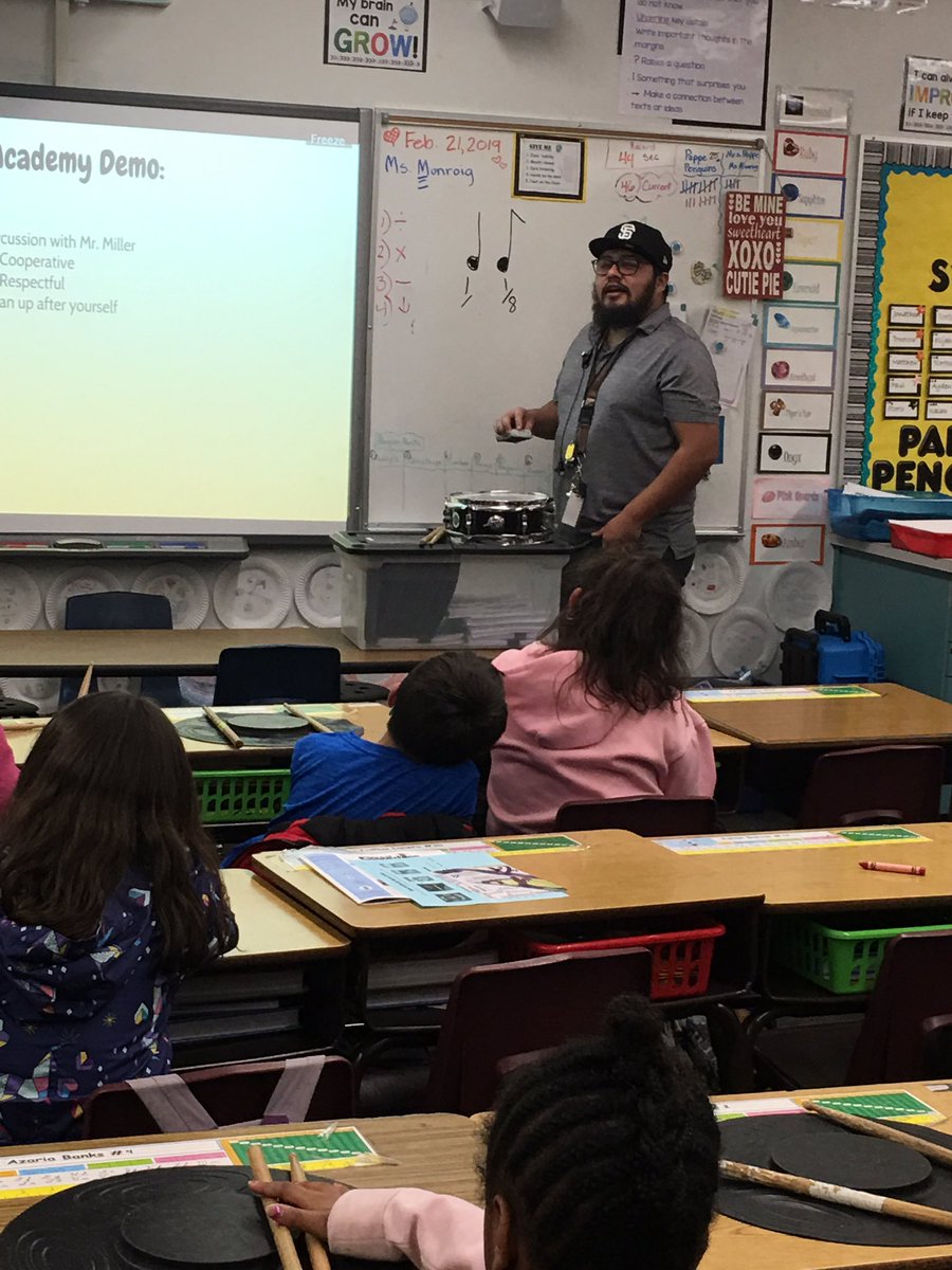 debpappe's tweet photo. My 4th graders learning some basic music theory during their Academy percussion session. #thornerthunder #TeamBCSD #musictheory #percussion #bangingondrums #makingmusic https://t.co/nvwnefkVBQ