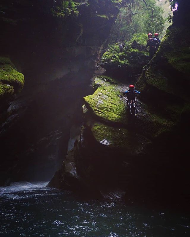 DeepCanyonNZ's tweet photo. Sliding into the weekend.  #canyoning #newzealand #newzealandmustdo #nz #nzmustdo #wanaka #adventure #outdooradventures #canyoneering #newzealandnatural #newzealandlife #adventurer https://t.co/zZEIl3ndpp https://t.co/DRGdCvCKsC
