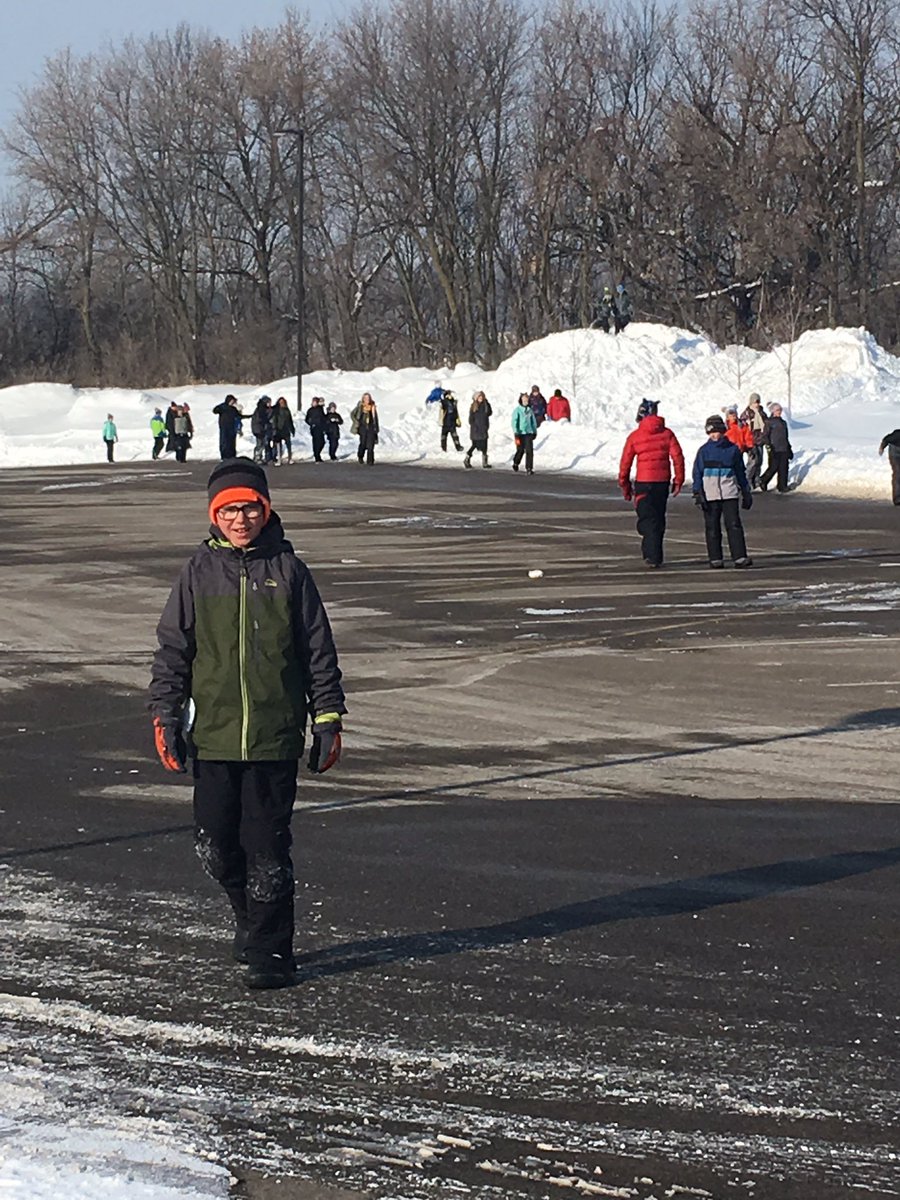 Relational Reward Day!!! Gym class helper with Mr. Marsden #LTPRIDE #WEareONE10 #pbismn