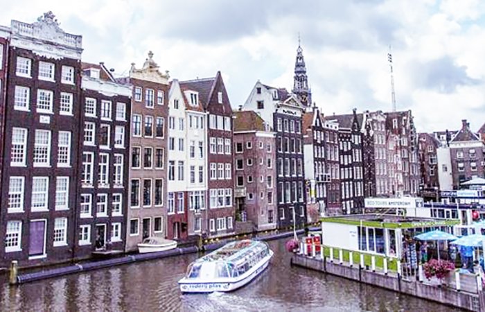 Travel & Style tweet media