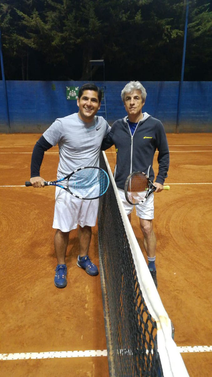 IskayTorneo's tweet photo. #SegundaParada2019 #BuenaVista #ResultadosJueves Fernando Estrada a José García 6-2 y 6-0 en #CuartaCategoria https://t.co/Z8gXkyioRN