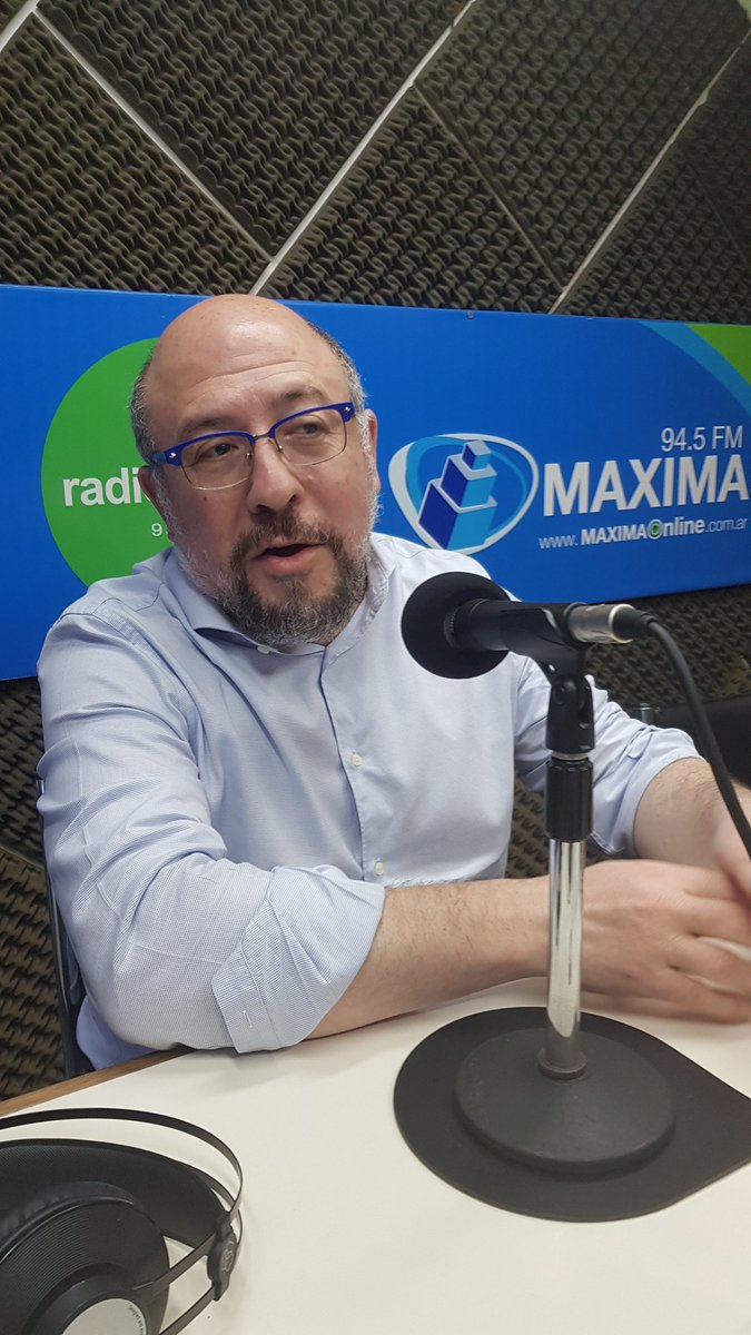 Urdi24's tweet photo. Nos visita el diputado nacional @fabiojquetglas, que en un rato disertará en el Instituto Magnasco invitado por CODEGU. https://t.co/JmRHUlepsL