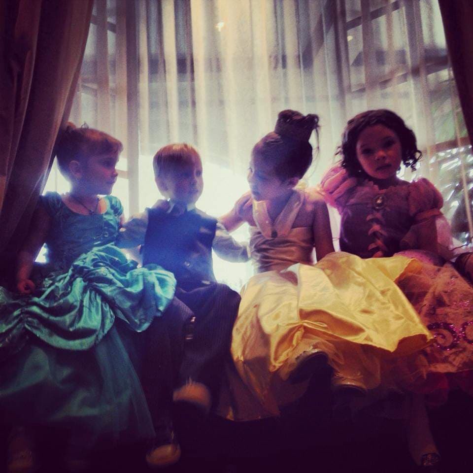 PrincessBallRD's tweet photo. Excited to see what your little Prince or Princess will wear tomorrow!! Doors open at 1:00 👸🏻🤴🏽👸🏼🤴🏾 #HolidayInn #GasolineAlley #RedDeer https://t.co/6ayLbCl3GG