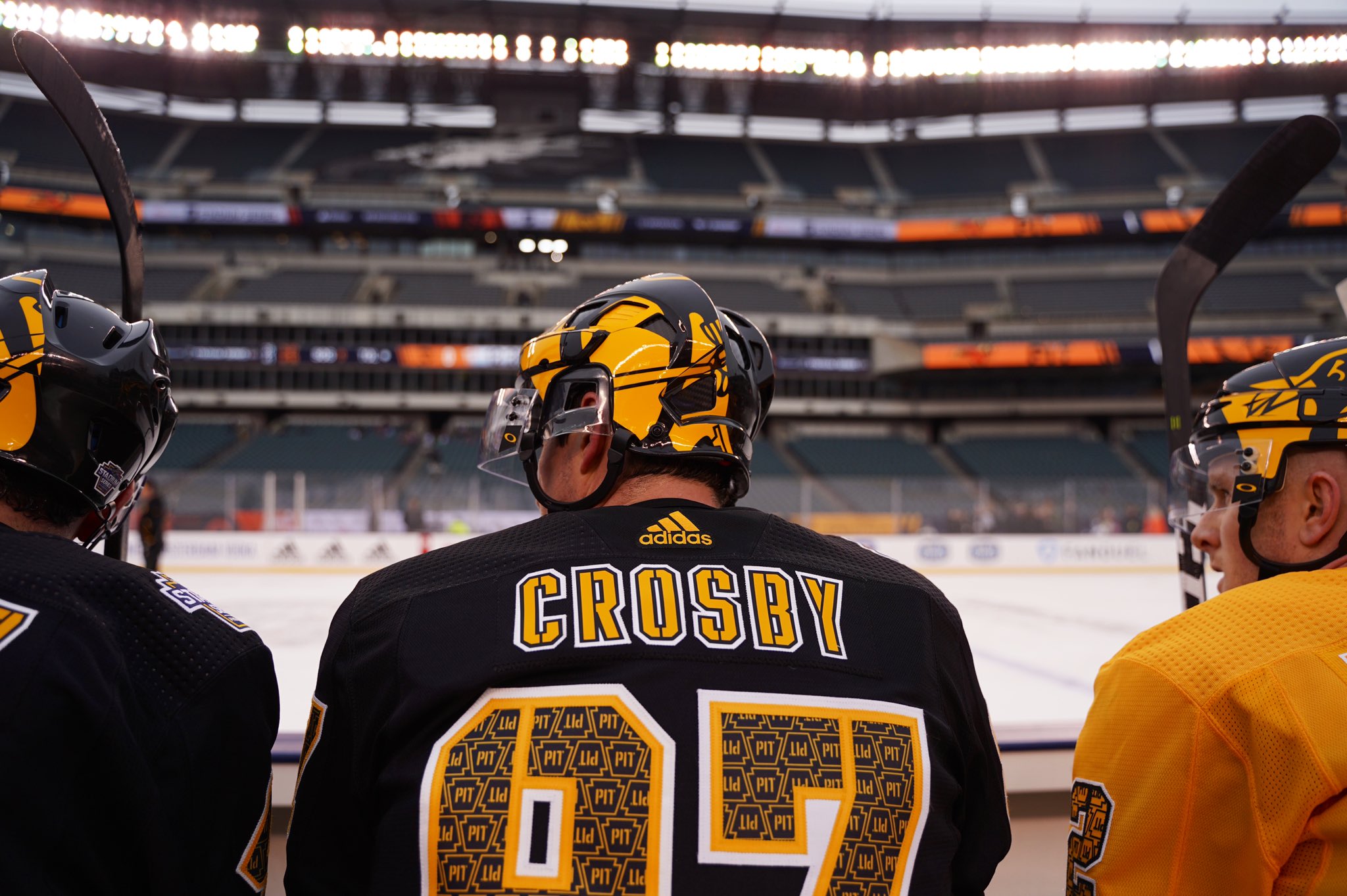 Pittsburgh Penguins on X: Practice under the big lights. #StadiumSeries   / X