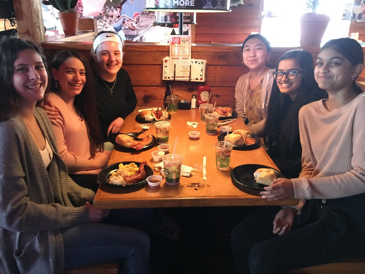 ShaferMiddle's tweet photo. Ian O’Malley Straight A Reward Breakfast. Congrats to all of the Shafer Sharks who earned Straight A’s!  Thx Texas Roadhouse. https://t.co/MdfTXDHVGo