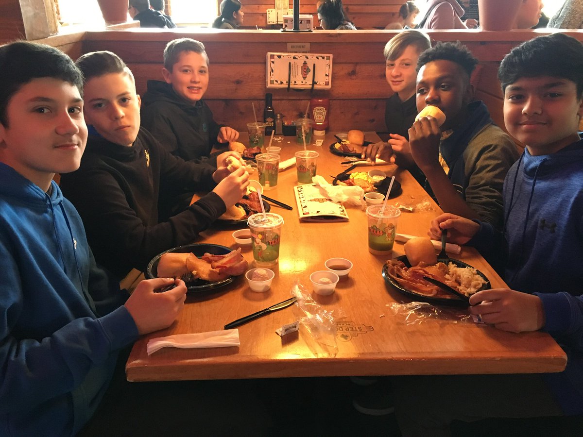 ShaferMiddle's tweet photo. Ian O’Malley Straight A Reward Breakfast. Congrats to all of the Shafer Sharks who earned Straight A’s!  Thx Texas Roadhouse. https://t.co/MdfTXDHVGo