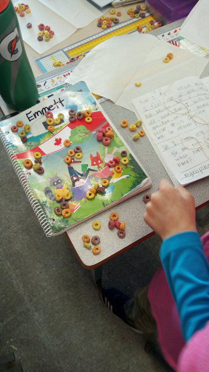 rgarcha88's tweet photo. Made 100 day necklaces but the kids did everything on their own! #challenge #measurement #grouping #realifecontext #resistingthetemptation #100 #fruitloops @renomyclass https://t.co/Ha3ayp1mbw