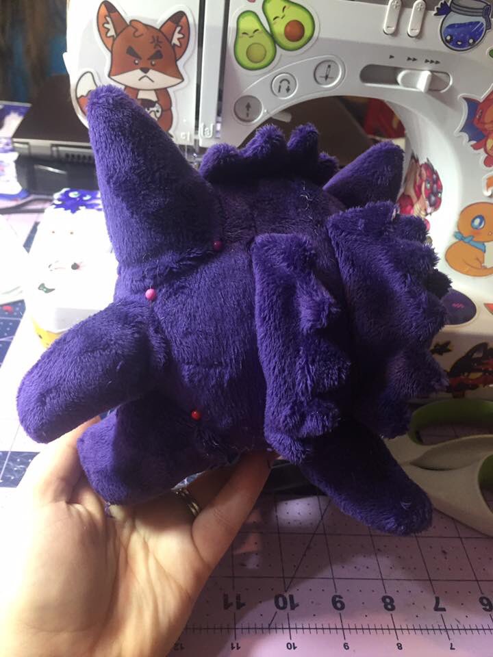 emberfallplush's tweet image. Gengaaaarrrr ❤️ #gengar #gengarplush #gengarplushie #pokemon #pokémon #pokeplush #pokemonplush #pokemonoc #pokémonoc #pokemonplushie #pokemonplushies #plushie #plush #plushtoy #plushy #plushies #wip #emberfall