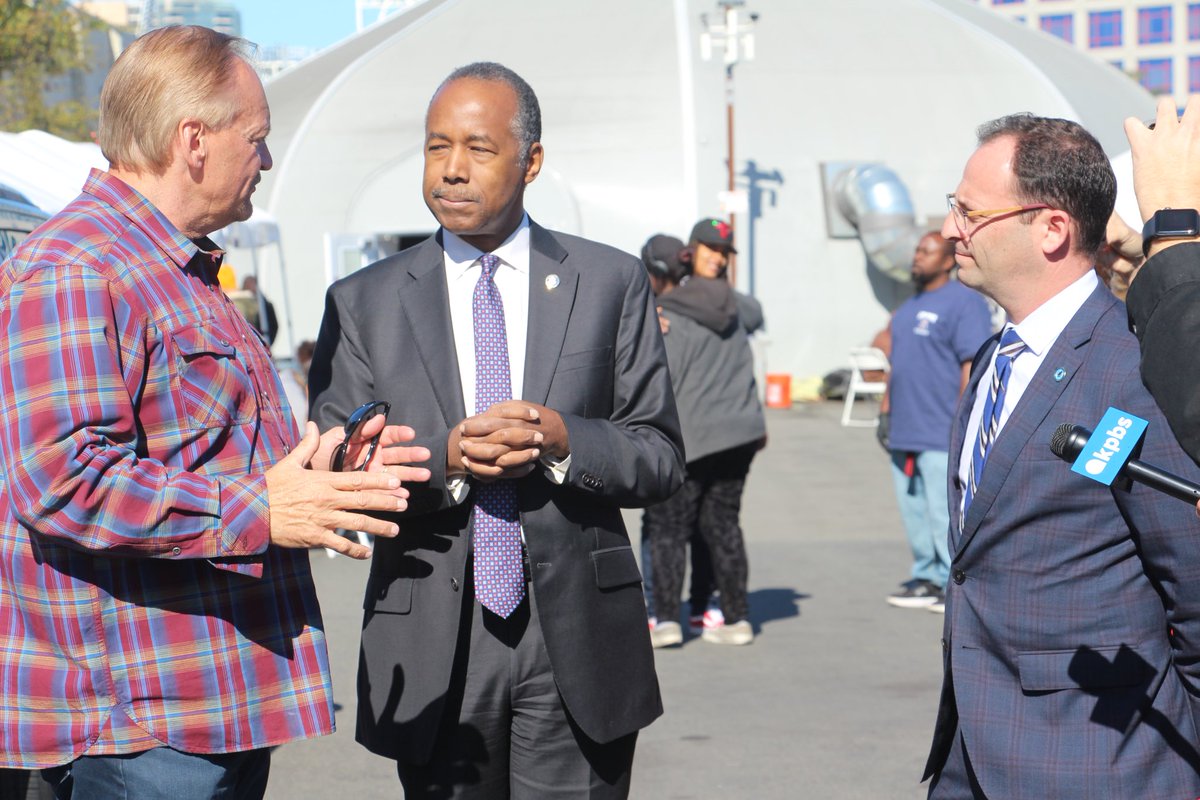 Kevin_Faulconer's tweet image. San Diego is using proven approaches and embracing new solutions to reduce homelessness in our city, and we are pleased to welcome @HUDgov @SecretaryCarson to share how our bridge shelters are making a difference by helping folks get their lives back on track.