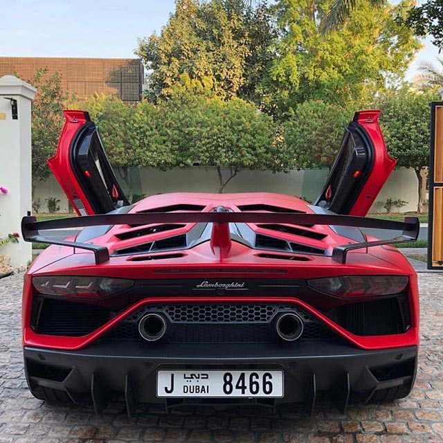 Automobile_001's tweet photo. When we step in the right building everybody 🙌 hand's go up!!
#Lamborghini #Lambotalk #Lambily #aventador https://t.co/TvXPAap1tW
