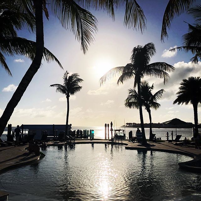 Don’t hate me because it’s beautiful. 🤣 #oldslogans #hownottosail #podcast #podcastlife #marathonflorida @podcastmovement @podcastplanner @carnesejackson @cruisingoutpost @tanyachantareed @timothypgreen @islamoradatimes @mattstill https://ift.tt/2Iwe2cm