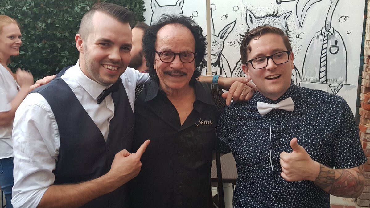 adeLOLpodcast's tweet photo. Last night's sold out show was amazing. Thank you to everyone who came along, ESPECIALLY this guy. Episode will be up soon. #heapsgoodhistory #EagleRock #AussieOsborne? https://t.co/DURvGme1vq