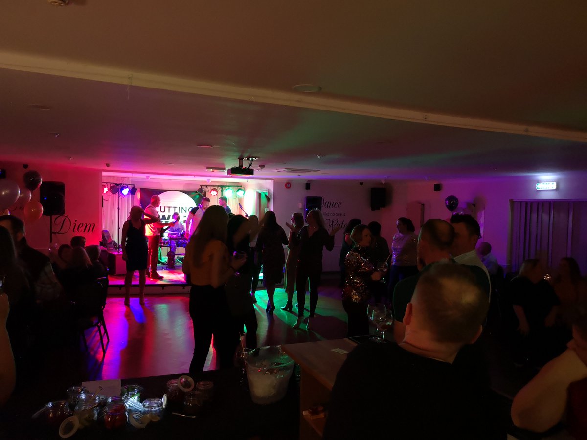 Punters loving the band, Cutting Will at our birthday party 🎂