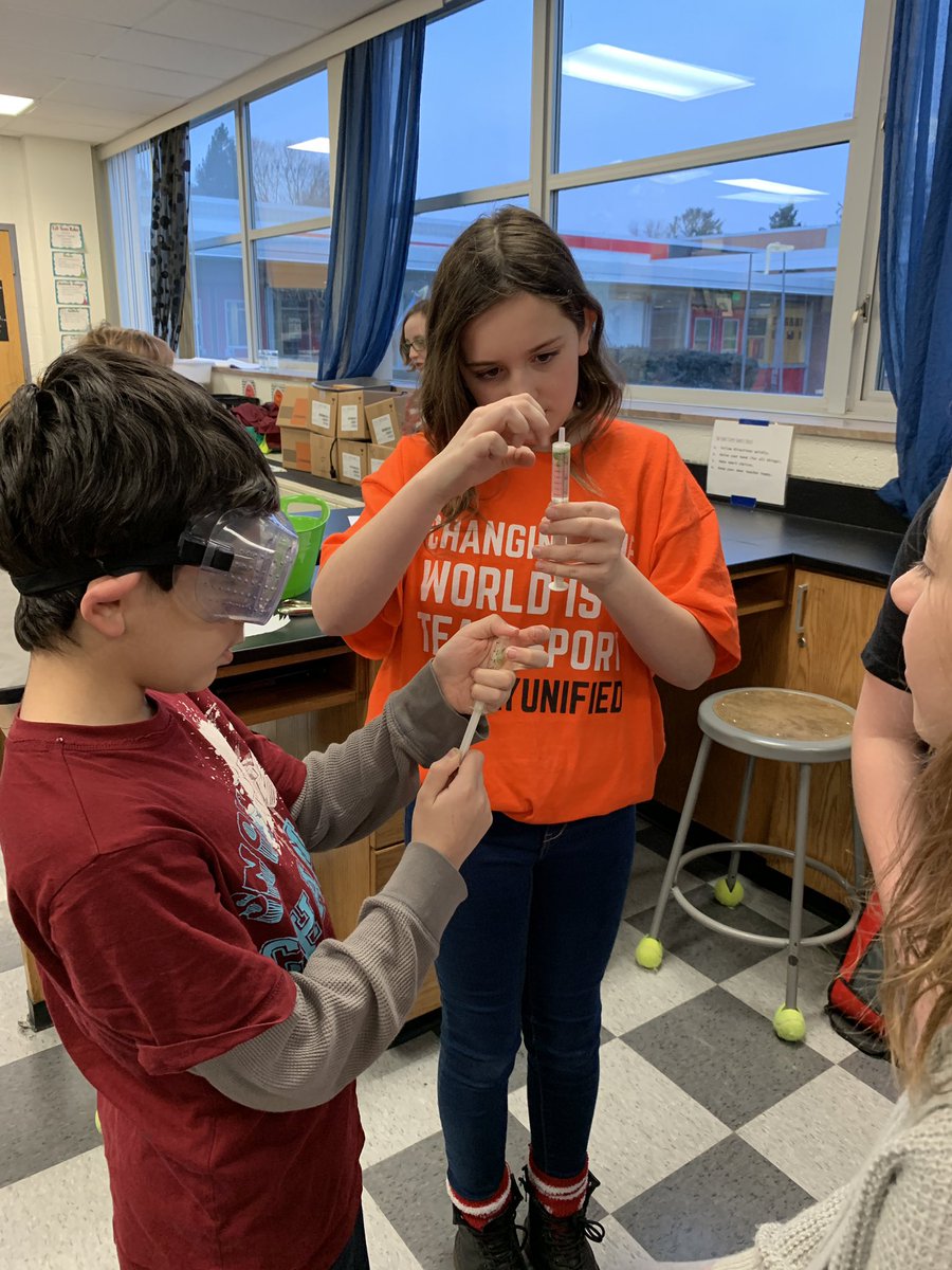 Sara Burden tweet media