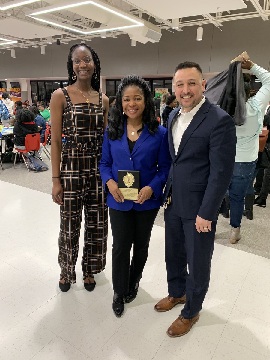 SamHoustonHS's tweet image. Thank you Glenda Johnson for your sponsorship of our #BHM2019 program. #SamPride @teenartache