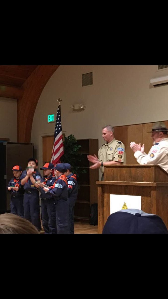 malanaphy's tweet photo. Award night, so proud of these boys!#pack271 https://t.co/S34vfHMtWg