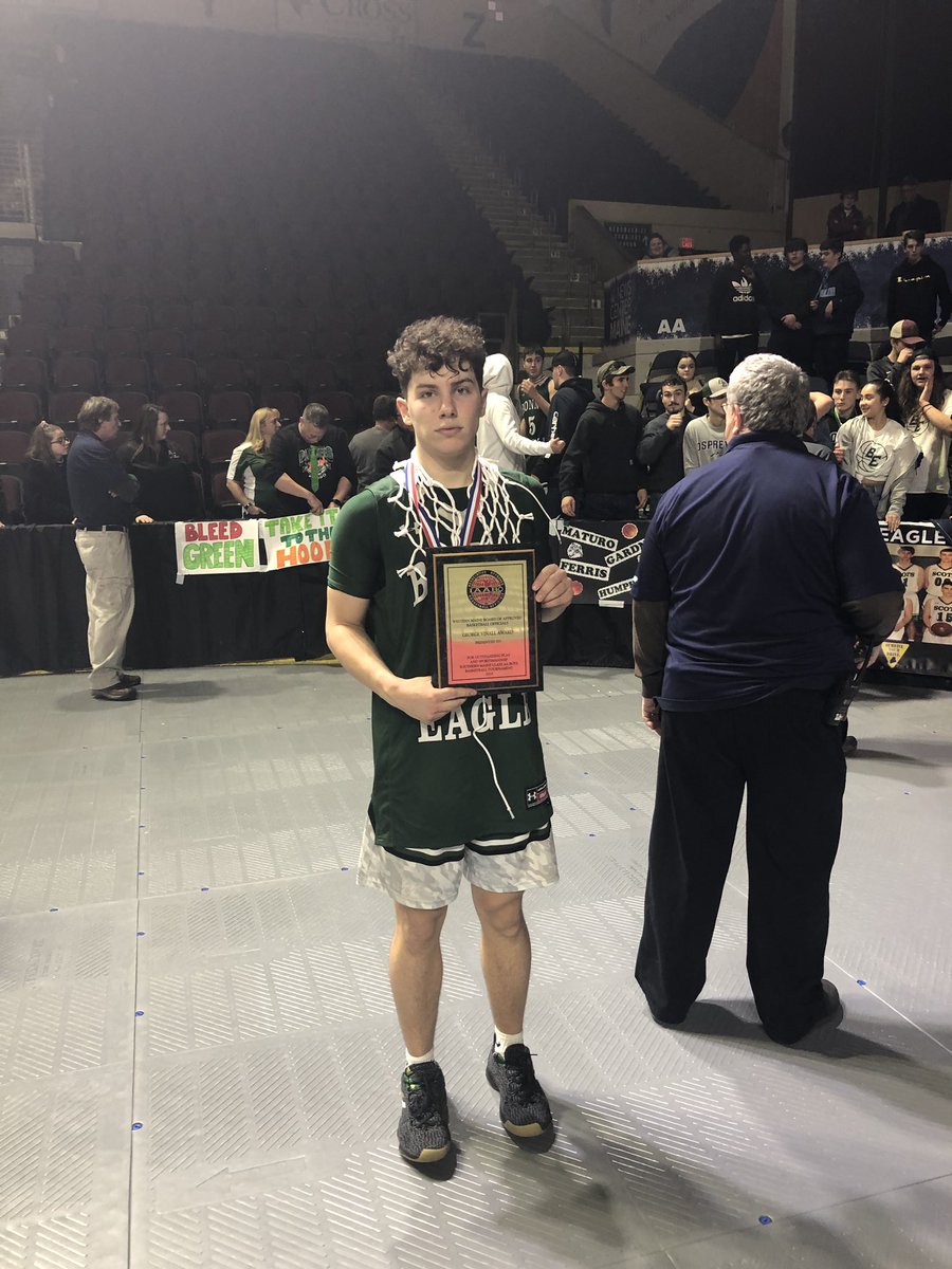 BonnyEagleScots's tweet image. Maturo wins George Vinall Award!