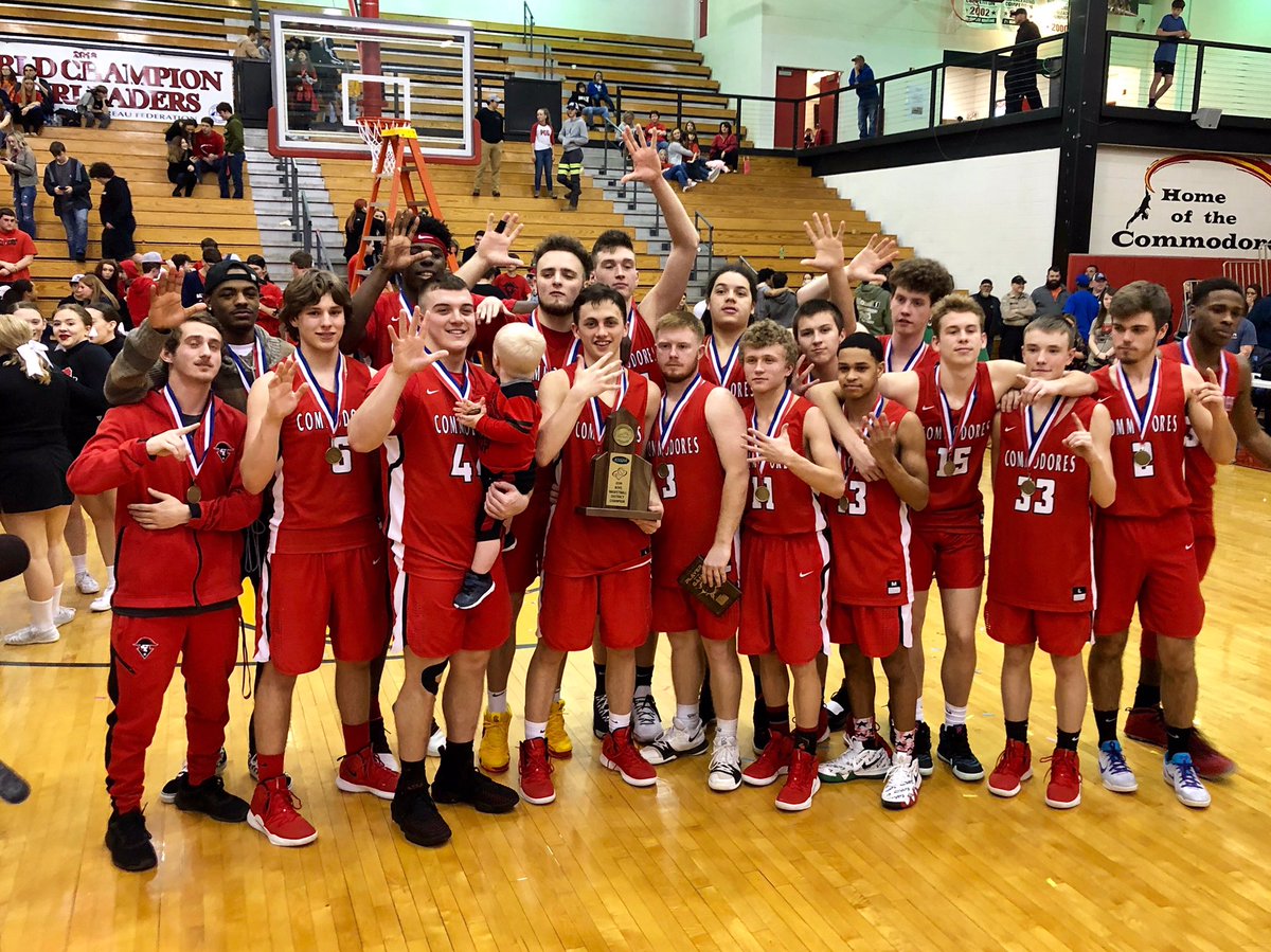 Crystal0619's tweet photo. Proud of these guys!! #DistrictChamps #PerryCentral https://t.co/OMPIUA7mOg