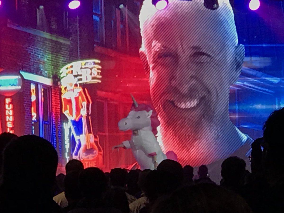 ryanlilly's tweet image. The true unicorn at #fhl2019 is @realjimedwards #funnelhackinglive