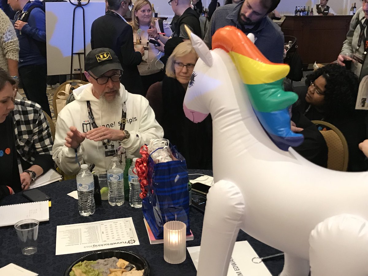 ryanlilly's tweet image. The true unicorn at #fhl2019 is @realjimedwards #funnelhackinglive