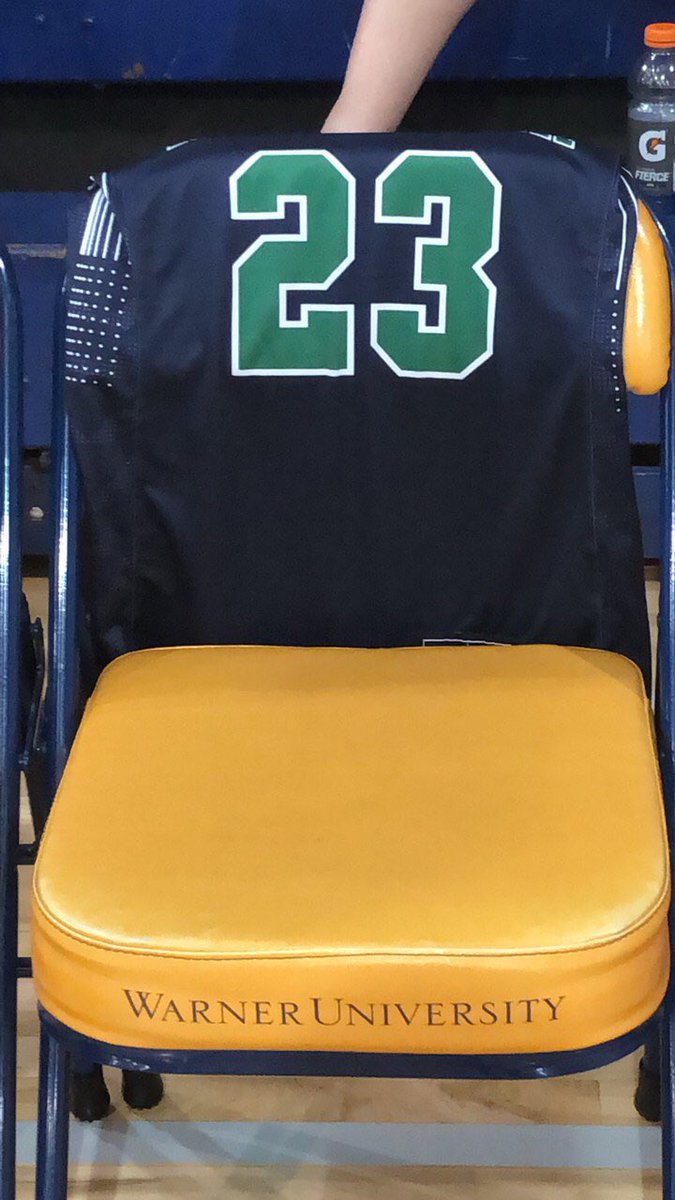 AveMariaHoops's tweet photo. We had an angel on the bench with us tonight!! Thank you to our huge ⁦@Gyrenes⁩ family for driving up the 2 hrs to make this feel like the dog pound!  We played like #EA23 lived!  Full of passion and energy!  This was for Emily!!! #AveFam #HailAve #AveJoy https://t.co/cYgWz7iUnw