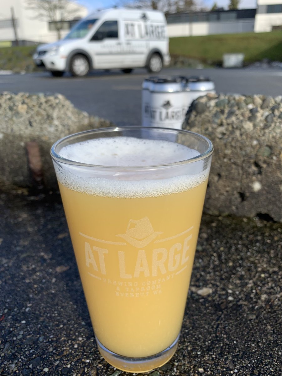 Gold Dust Twins! Mosaic,Azacca and Simcoe! On tap and in 4 packs #localbeer #localbeerplace #EverettWA #7IPAsontap #hazyipa