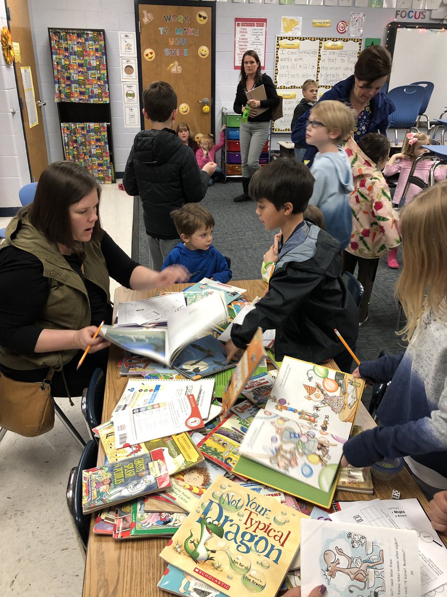 JeremyJonesBC's tweet photo. We had our Family Literacy Night &amp; an Irish Drum presentation funded by Allied Arts at VV last night. Academics with Arts is the well rounded education we all need. Shout out to @stephajones_  &amp; @kathryn_roman leadership for making this possible. @BradleySchools @CLEchamber https://t.co/YnhCrINHQU