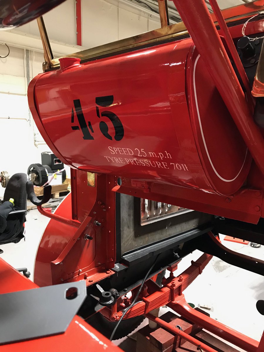 arksignwriting's tweet photo. Working with the apprentices at ⁦@STAMFORDAvK⁩ on their Merryweather fire engine. Great work guys, can’t wait to see it on display at ⁦@burghleyhouse⁩ #signwriter https://t.co/CW45Bbo7AM