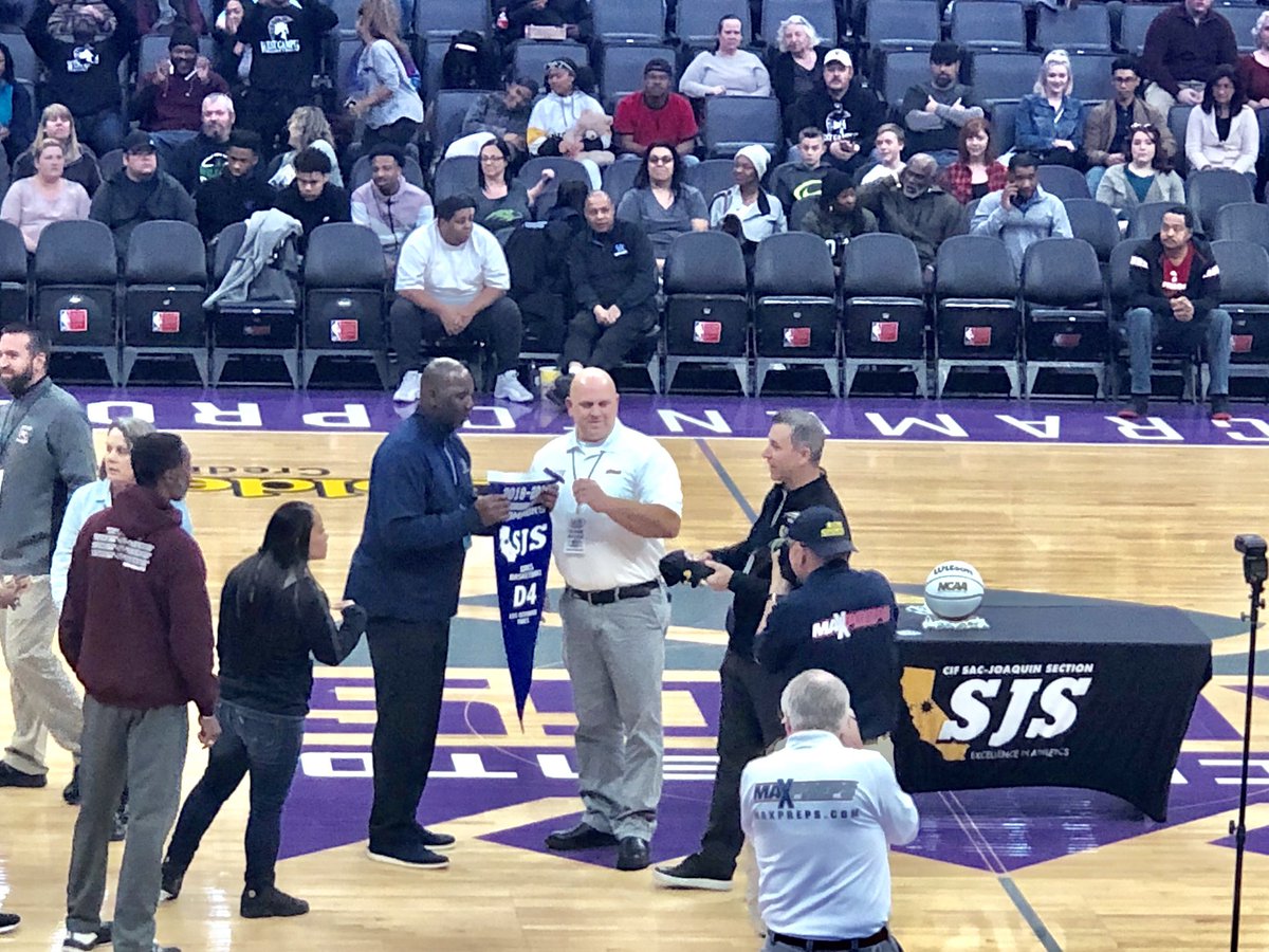 intheknow11's tweet photo. Congrats to John Langston and the West Campus Girls basketball team; they won the SacJoaquin IV 2018-19 championship! https://t.co/YS9oumoEmc