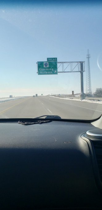 Road trip. Entertaining signs. https://t.co/04NspZ3gM9