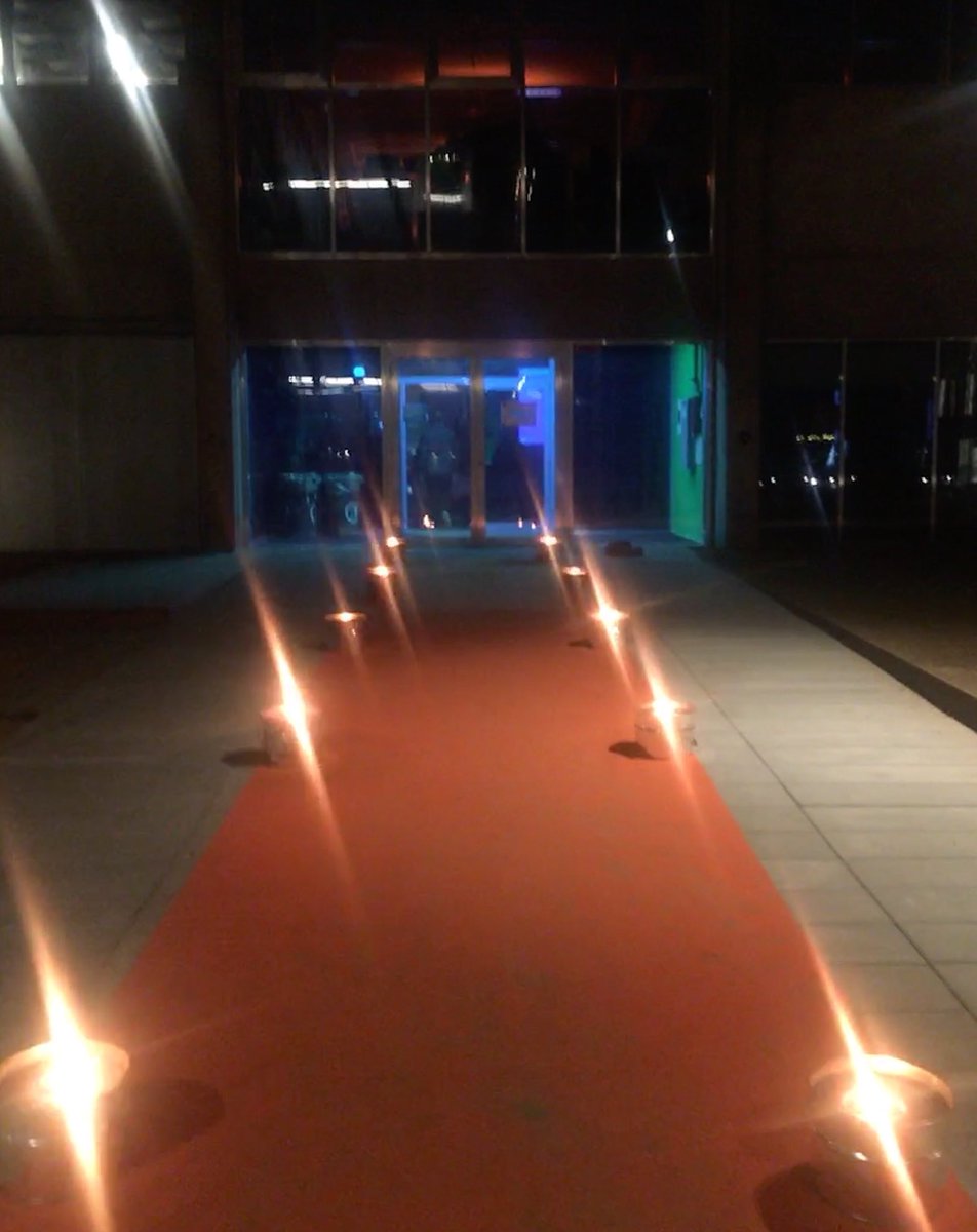 larscopenhagen's tweet photo. Iaften åbnede Roskilde Festival Højskole @RoFHojskole og det var en flot fejring af en fuldstændig unik ny højskole! Jeg kneb en tåre over at have haft en finger med i spillet og at vi alle gennem vores festivalengagement har skabt en skole der vil ændre så mange unges liv! #rofh https://t.co/ReEBs3PsWm