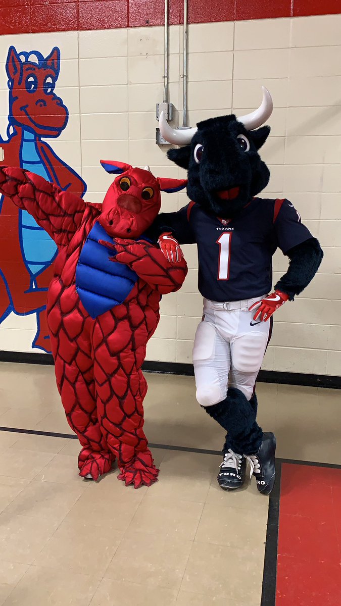 DabbsElementary's tweet photo. Today was such a fun day @DabbsElementary ... Not only did we get to meet Toro but we got to see a great program, Toro Takes the Bull out of Bullying! Dabby the Dragon loved meeting Toro! @DPISD_DE ❤️ https://t.co/Kz1GuU3Axq