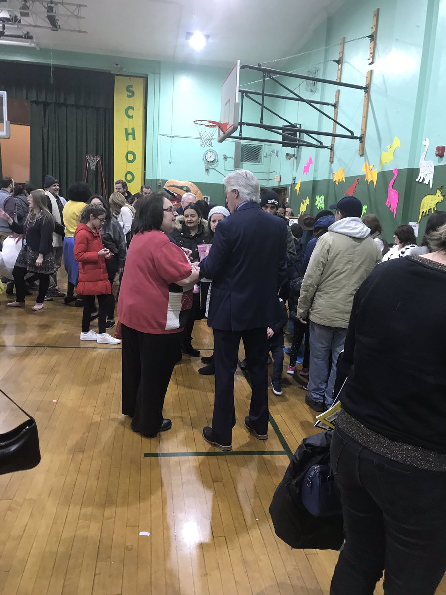 AnnaRudowsky's tweet photo. #BookFairNight Great turnout! Lots of fun! @WeehawkenTSD @al_orecchio @DWS_PTA @FAmato53 https://t.co/rYrcYitZt7