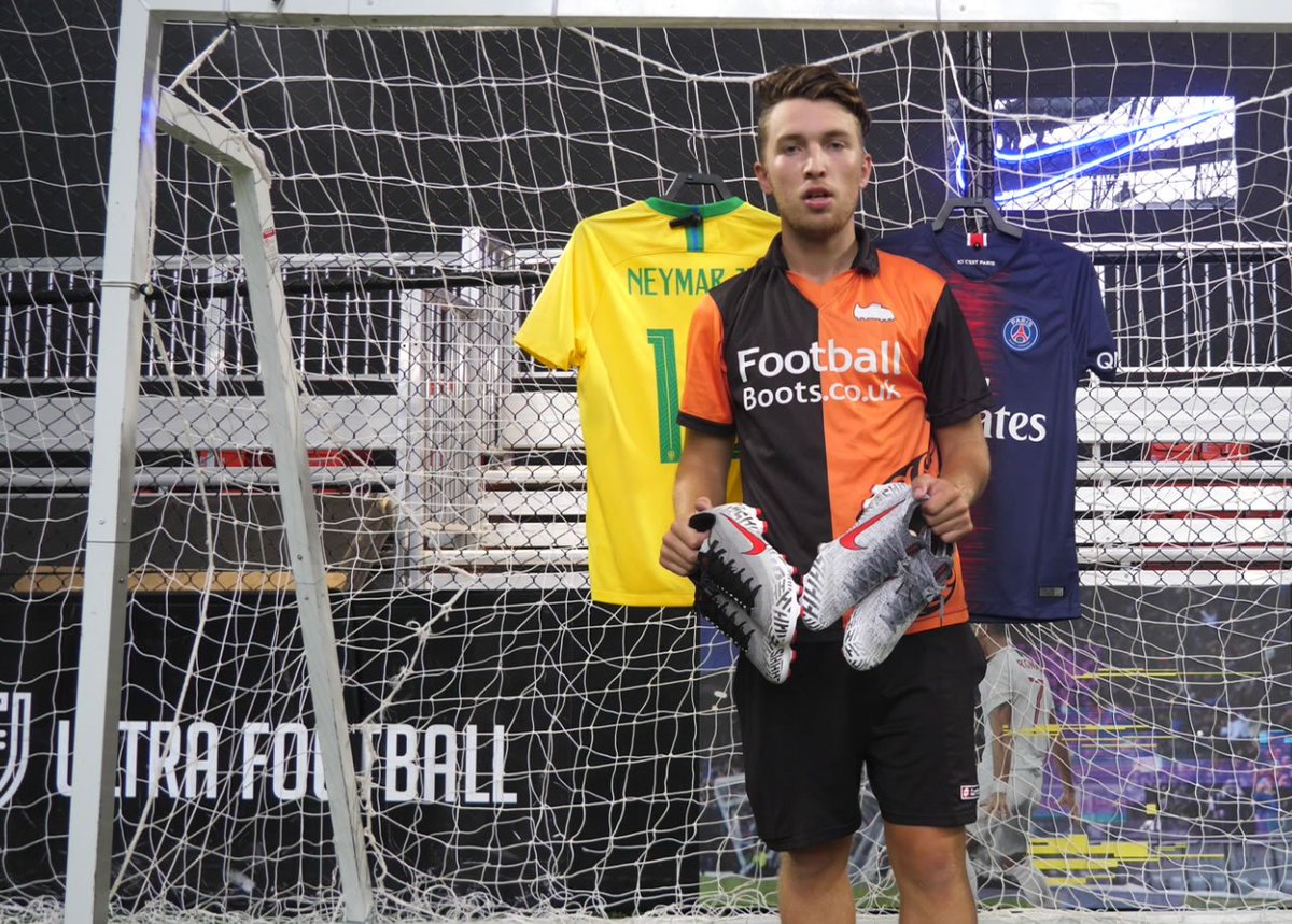 neymar jr new football boots