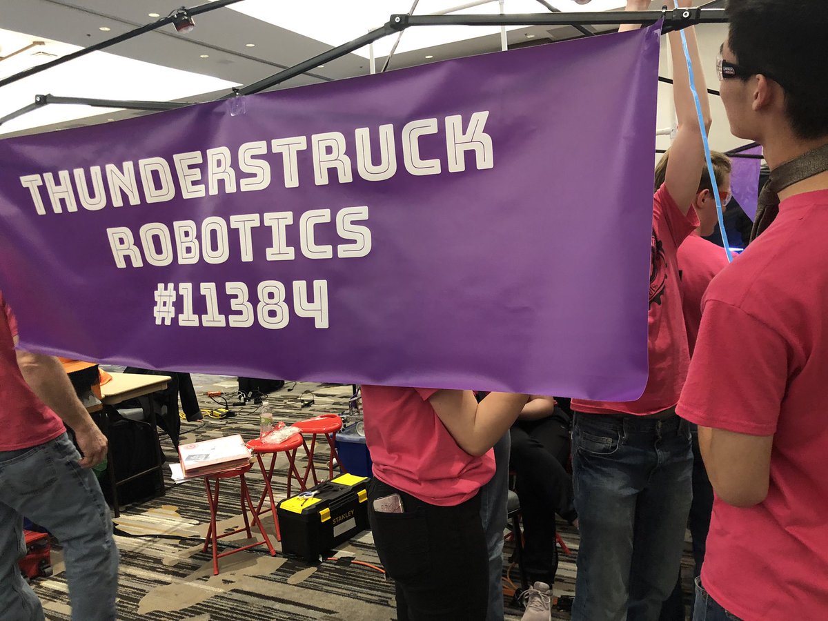 thndrstrck11384's tweet photo. Getting the pit ready!!! #staterobotics https://t.co/vbOoYrqwhO