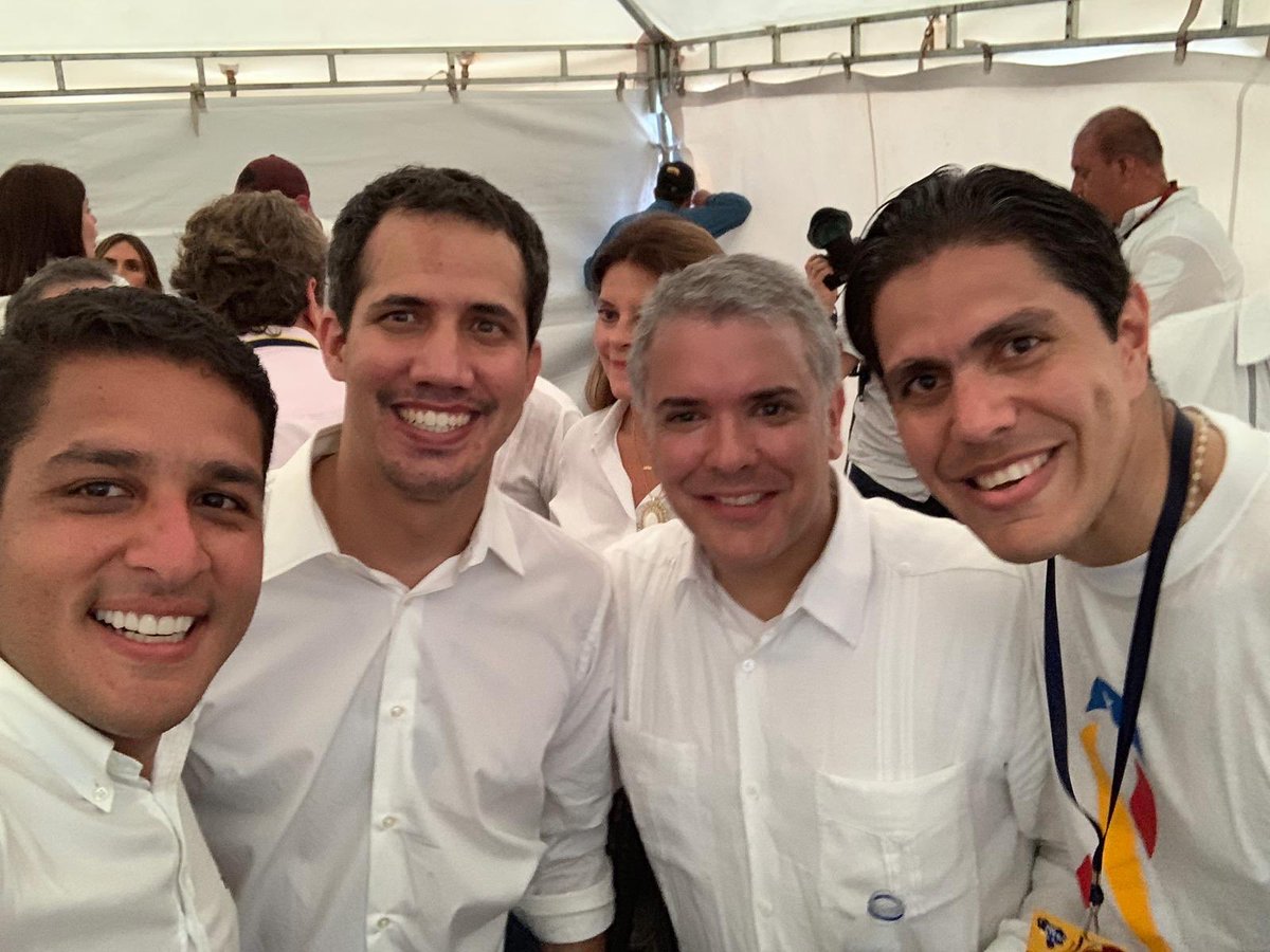 joseolivaresm's tweet photo. ¡Qué orgullo y qué alegría reecontrarme con mi hermano guaireño, unidos por un mismo sueño: una Venezuela próspera, libre y democrática. Gracias Presidente @jguaido por confiar en nosotros y por encabezar esta lucha con tanto compromiso y determinación. https://t.co/On9nkKgpBH